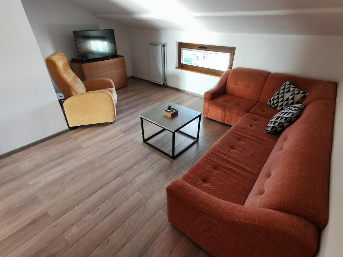 Apartment Divina